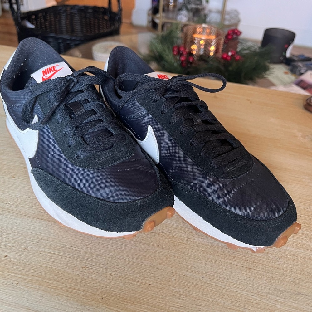 Nike Daybreak Women’s 7.5